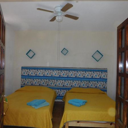 Casona Luciernaga-Casa De Huespedes Guest House เลออน ภายนอก รูปภาพ