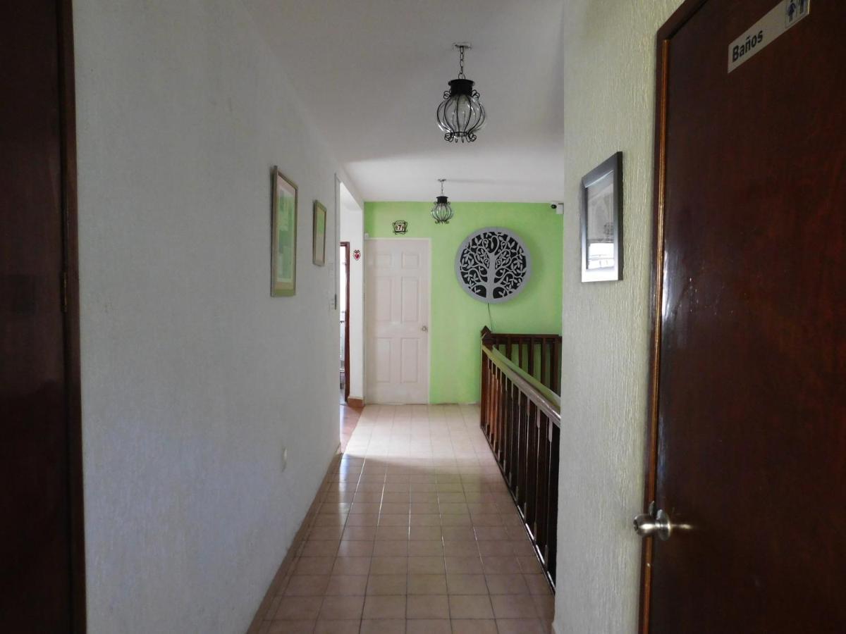Casona Luciernaga-Casa De Huespedes Guest House เลออน ภายนอก รูปภาพ
