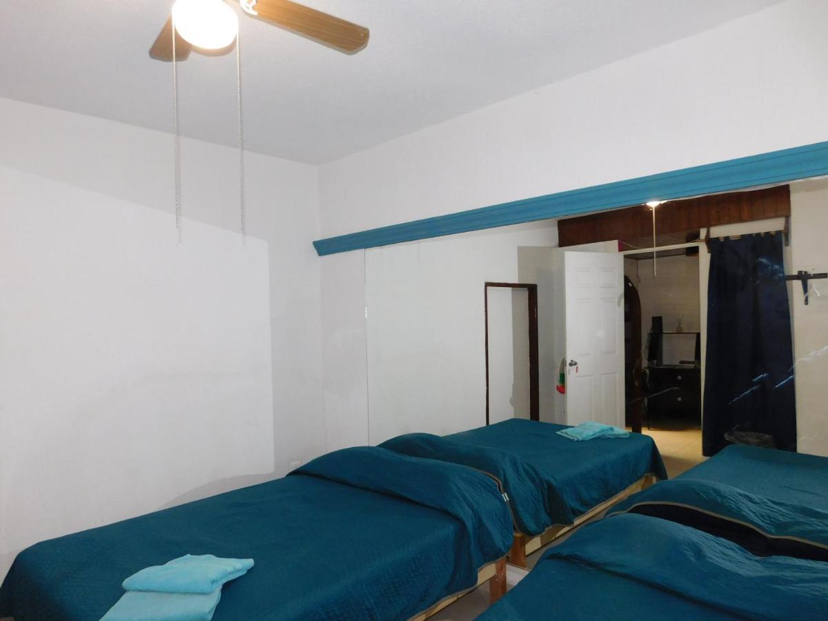 Casona Luciernaga-Casa De Huespedes Guest House เลออน ภายนอก รูปภาพ