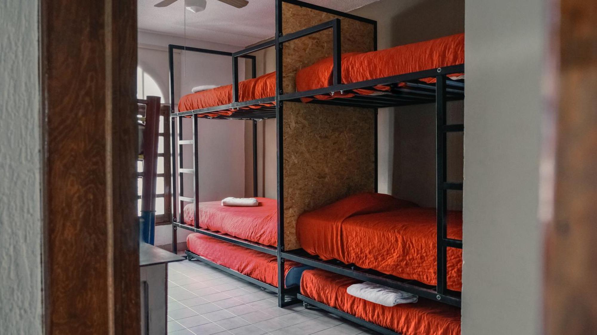 Casona Luciernaga-Casa De Huespedes Guest House เลออน ภายนอก รูปภาพ