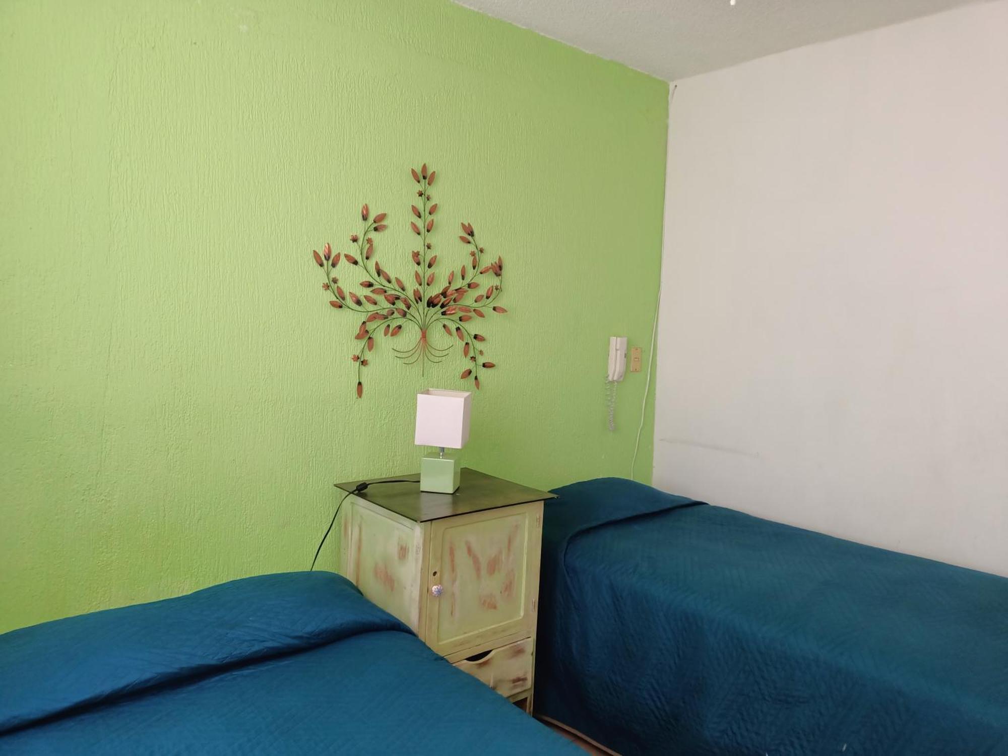Casona Luciernaga-Casa De Huespedes Guest House เลออน ภายนอก รูปภาพ