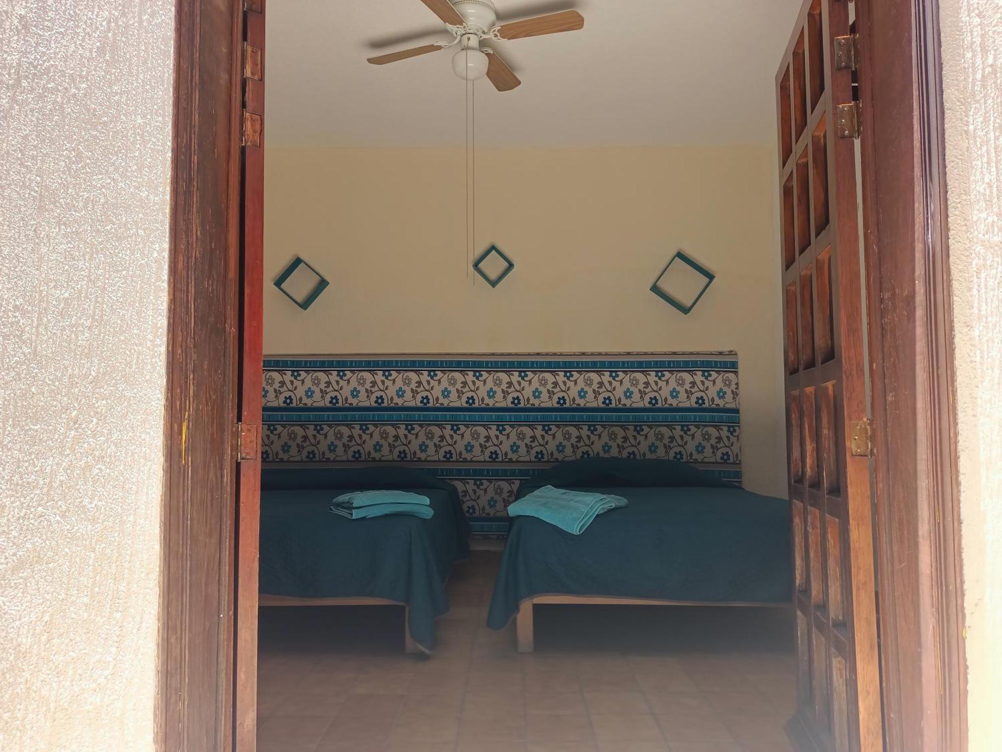 Casona Luciernaga-Casa De Huespedes Guest House เลออน ภายนอก รูปภาพ