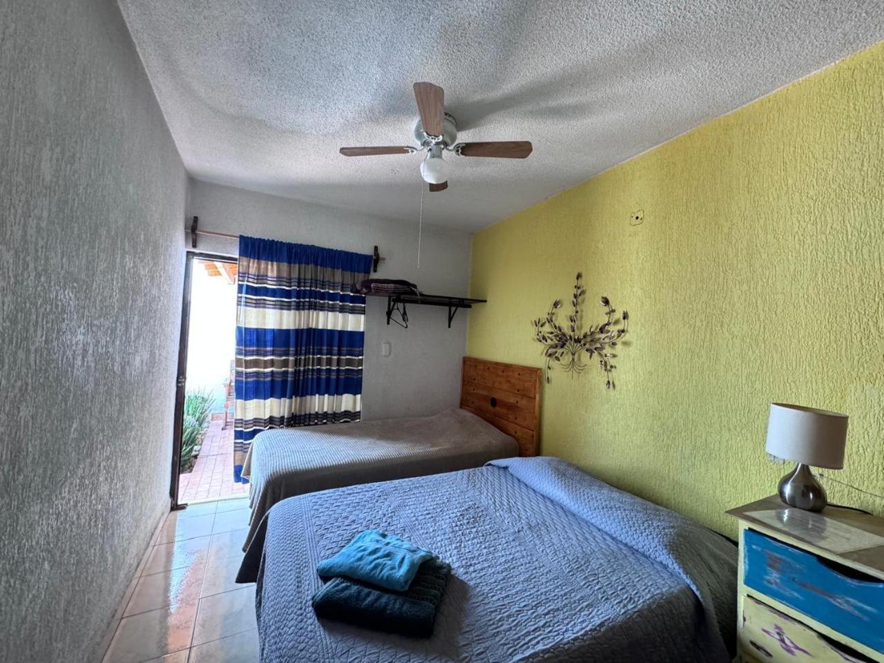 Casona Luciernaga-Casa De Huespedes Guest House เลออน ภายนอก รูปภาพ
