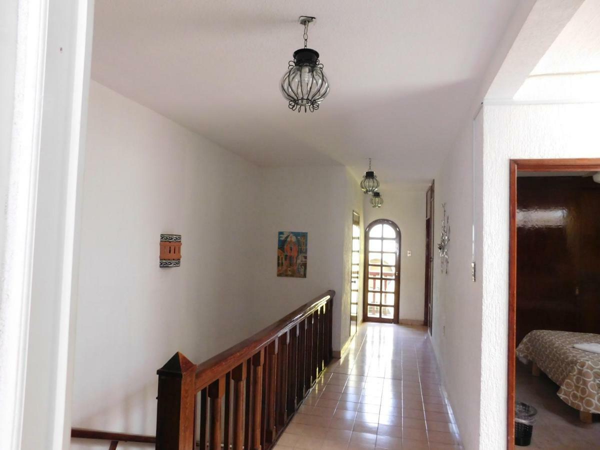 Casona Luciernaga-Casa De Huespedes Guest House เลออน ภายนอก รูปภาพ